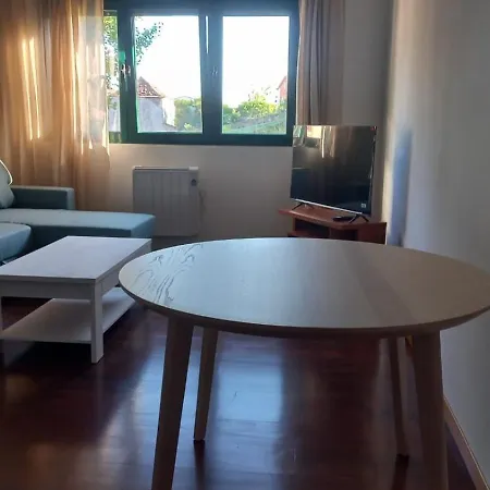 Daire Apartamento O Pindo *